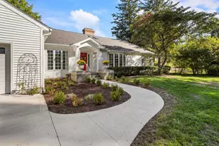 7 Greencroft Dr, Champaign, IL 61821 - Photo 3