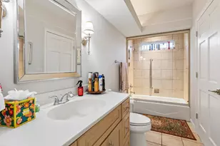 7 Greencroft Dr, Champaign, IL 61821 - Photo 31