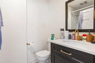 7 Greencroft Dr, Champaign, IL 61821 - Photo 35