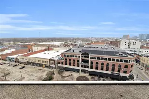 301 N Neil St, Champaign, IL 61820 - Photo 59