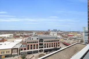 301 N Neil St, Champaign, IL 61820 - Photo 61