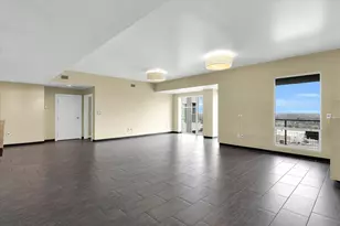 301 N Neil St, Champaign, IL 61820 - Photo 15