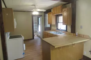 202 E Park St, Harvard, IL 60033 - Photo 7