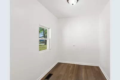 540 E 4th Street, Lockport, IL 60441 - Photo 11