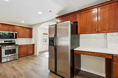 540 E 4th Street, Lockport, IL 60441 - Photo 3