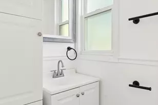 540 E 4th St, Lockport, IL 60441 - Photo 9