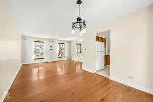 1033 S Warwick Circle S, Hoffman Estates, IL 60169 - Photo 5