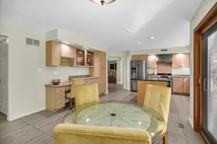 1806 Bentbrook Dr, Champaign, IL 61822 - Photo 21