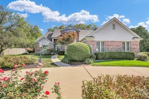 1806 Bentbrook Dr, Champaign, IL 61822 - Photo 3