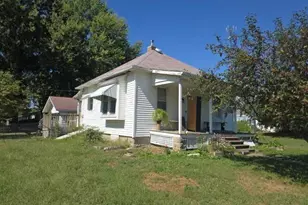 201 N Laurel St, Elvaston, IL 62334 - Photo 15