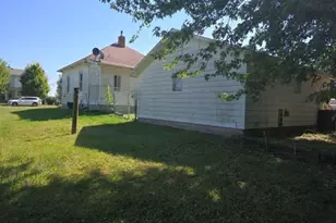 201 N Laurel St, Elvaston, IL 62334 - Photo 17