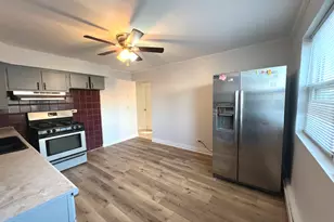 543 Geneva Ave, Bellwood, IL 60104 - Photo 5