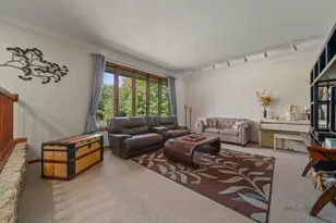 5 Lagoon Dr, Hawthorn Woods, IL 60047 - Photo 19