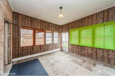 7045 W Madison Street, Niles, IL 60714 - Photo 15