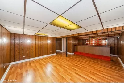 7045 W Madison Street, Niles, IL 60714 - Photo 21