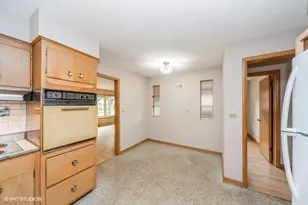 7045 W Madison St, Niles, IL 60714 - Photo 11