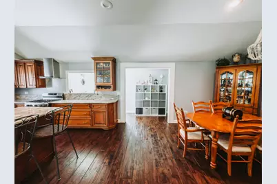 30W165 Estes Street, Naperville, IL 60563 - Photo 9