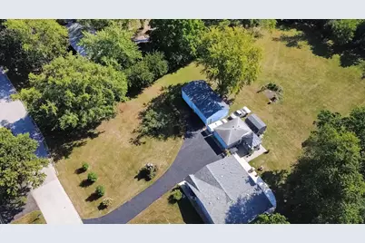 30W165 Estes Street, Naperville, IL 60563 - Photo 3