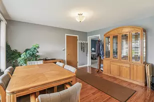 328 Brice Ave, Mundelein, IL 60060 - Photo 17