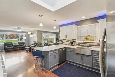 328 Brice Avenue, Mundelein, IL 60060 - Photo 7