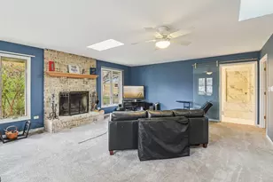 328 Brice Ave, Mundelein, IL 60060 - Photo 9