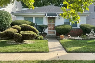 3011 140th Pl, Blue Island, IL 60406 - Photo 1