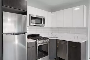 6758 N Sheridan Ave, Chicago, IL 60626 - Photo 3