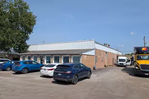 6644 W 99th Pl, Chicago Ridge, IL 60415 - Photo 1