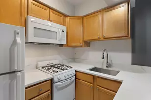 6758 N Sheridan Ave, Chicago, IL 60626 - Photo 5