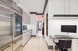 1318 N Astor St, Chicago, IL 60610 - Photo 35