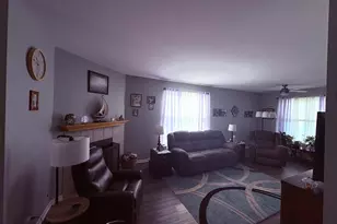 1461 Waterside Dr, Dekalb, IL 60115 - Photo 5