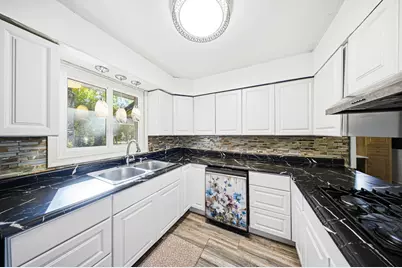 491 Maple Avenue, Carpentersville, IL 60110 - Photo 7