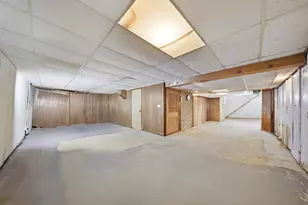 491 Maple Ave, Carpentersville, IL 60110 - Photo 23