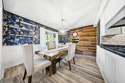 491 Maple Avenue, Carpentersville, IL 60110 - Photo 5