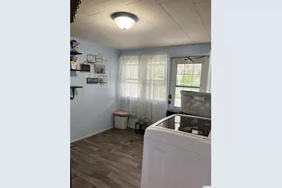 212 S First, Carthage, IL 62321 - Photo 13