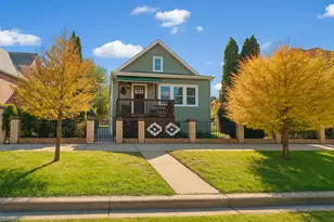 2735 W 36th St, Chicago, IL 60632 - Photo 1