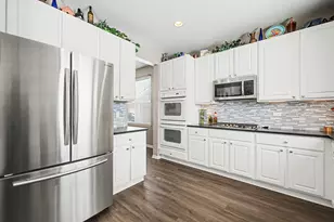 10429 Fleetwood St, Huntley, IL 60142 - Photo 13