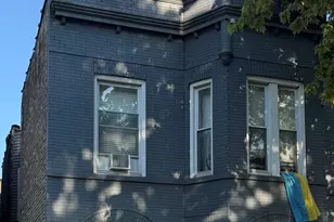 827 N Fairfield Ave, Chicago, IL 60622 - Photo 1