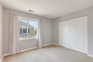 938 Hidden Lake Dr, Buffalo Grove, IL 60089 - Photo 9