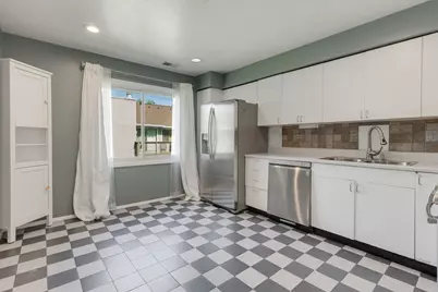 938 Hidden Lake Drive #938, Buffalo Grove, IL 60089 - Photo 7