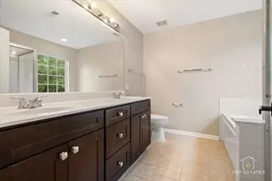 452 Jamestown Ct, Aurora, IL 60502 - Photo 17