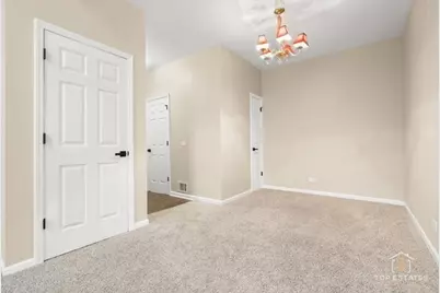 452 Jamestown Court, Aurora, IL 60502 - Photo 7