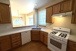 1604 Augusta Ln, Shorewood, IL 60404 - Photo 9