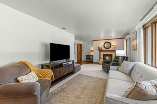 20651 Thomas Dr, Lockport, IL 60441 - Photo 5
