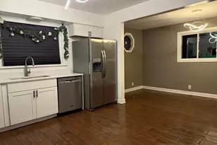 527 Gordon Ave, Calumet City, IL 60409 - Photo 5