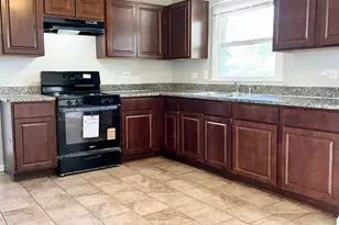 17613 Grandview Dr, Hazel Crest, IL 60429 - Photo 9