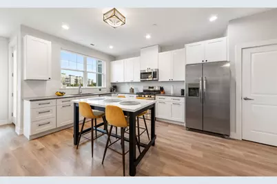 28295 Torch Parkway, Warrenville, IL 60555 - Photo 7