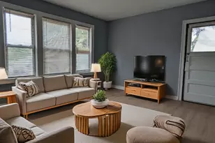 8601 S Kingston Ave, Chicago, IL 60617 - Photo 41