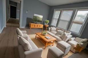 8601 S Kingston Ave, Chicago, IL 60617 - Photo 43