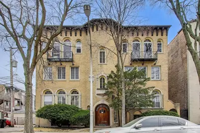 7453 N Hoyne Avenue #3S, Chicago, IL 60645 - Photo 1